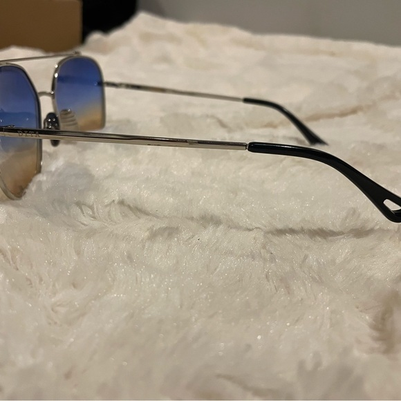 Cute designer like sunglasses - Picture 8 of 9